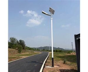 中卫路边太阳能路灯安装